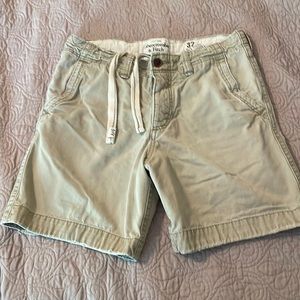 Abercrombie & Fitch khaki shorts